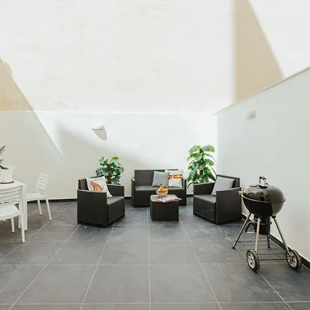 Sea Side Luxurious 2 Bdr * Sliema