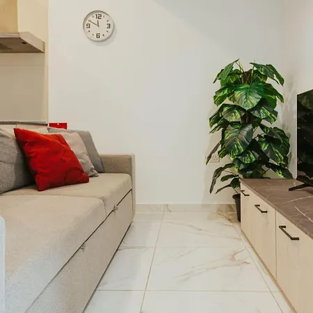 Sea Side Luxurious 2 Bdr * Sliema