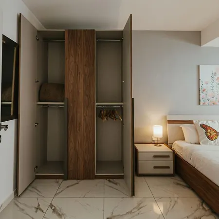 Apartman Sea Side Luxurious 2 Bdr Sliema